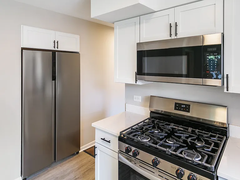 14214 Minerva Ave — Photo 3