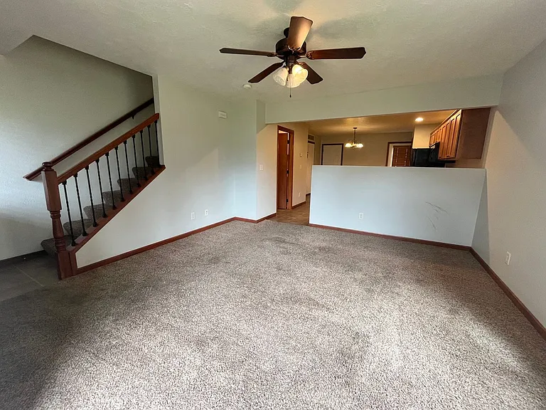 4230 N Jans Dr #9 — Photo 3