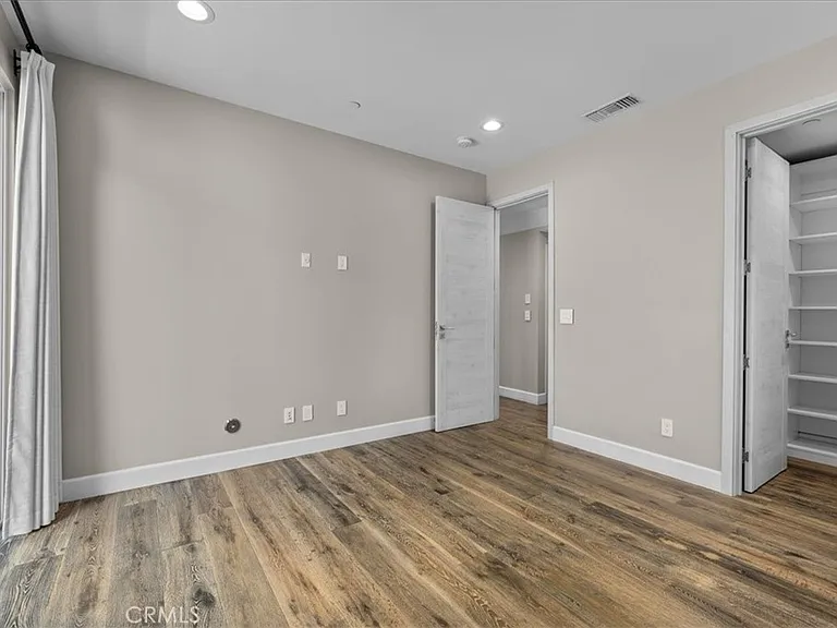 2415 Carnegie Ln #C — Photo 34