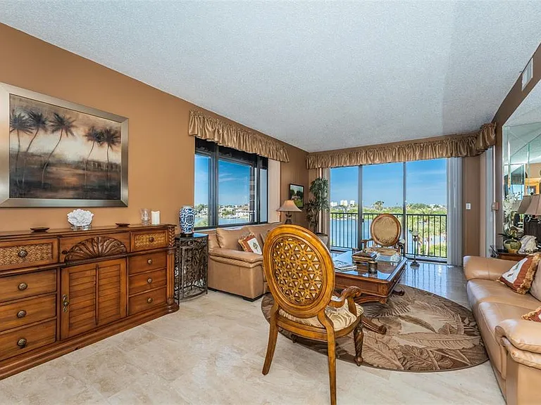 6 Belleview Blvd #306 — Photo 15
