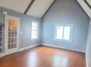 560 E Hudson St #2F, Long Beach, NY 11561