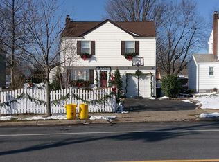 814 Ridge Rd, Cedar Grove, NJ 07009