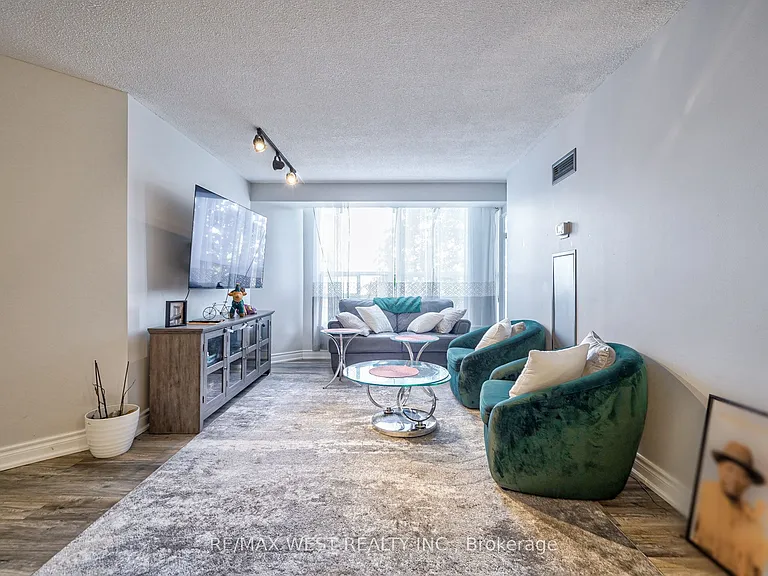 250 Webb Dr #503 — Photo 14