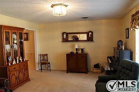 1st image of 3018 Ivanhoe Ln