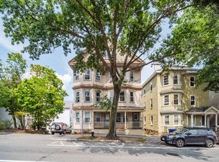 789 Boylston St #2, Chestnut Hill, MA 02467