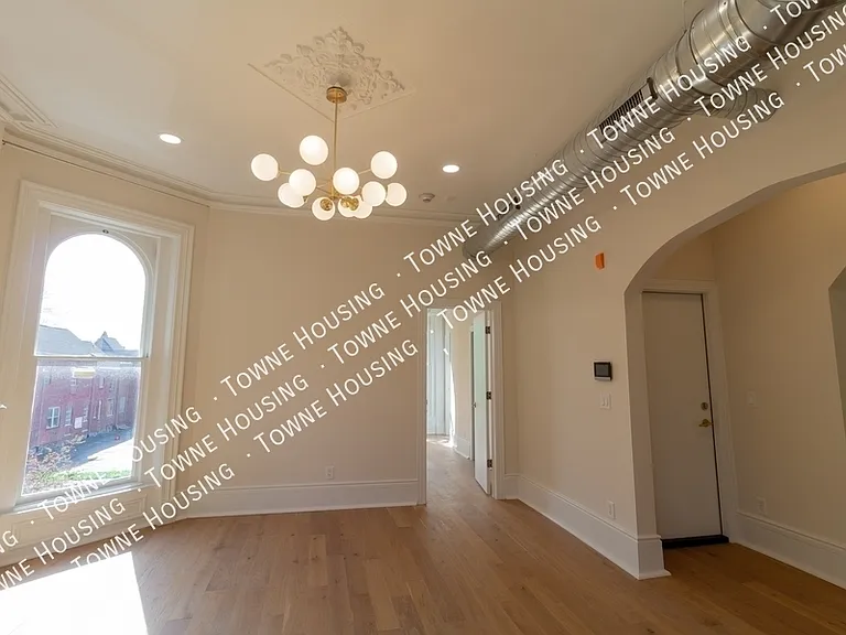 17 N Pearl St #3 — Photo 8