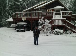 290 Ashley Ln, Port Angeles, WA 98363