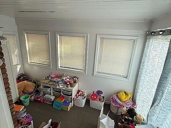 4th image of 2428 Central Ave