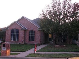 7337 Cottonwood Ct, North Richland Hills, TX 76182