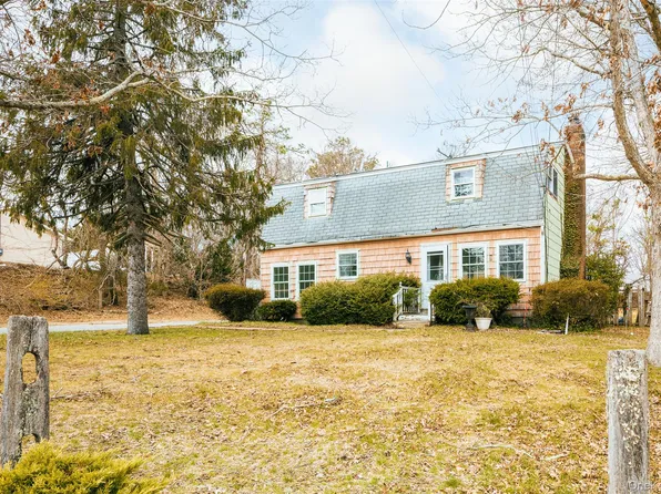 51 Southaven Avenue, Medford, NY 11763