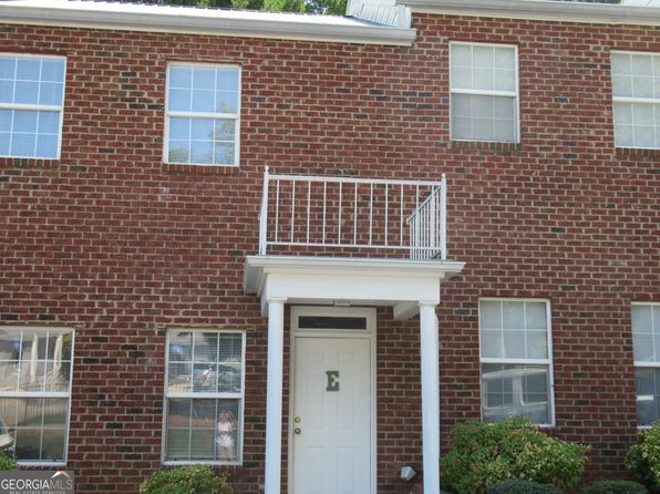 110 Mechanic St #E