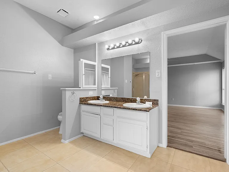 Primary en suite