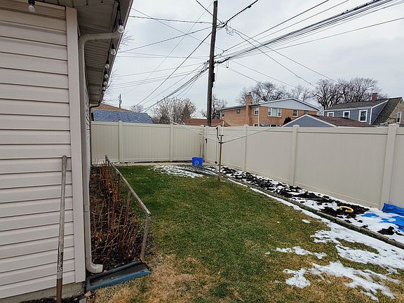4th image of 3217 George St