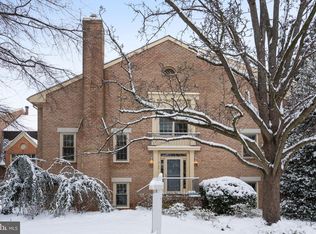 2100 Kings Garden Way, Falls Church, VA 22043
