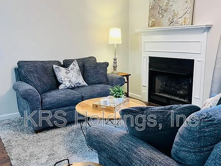 503 Barrington Way — Photo 2