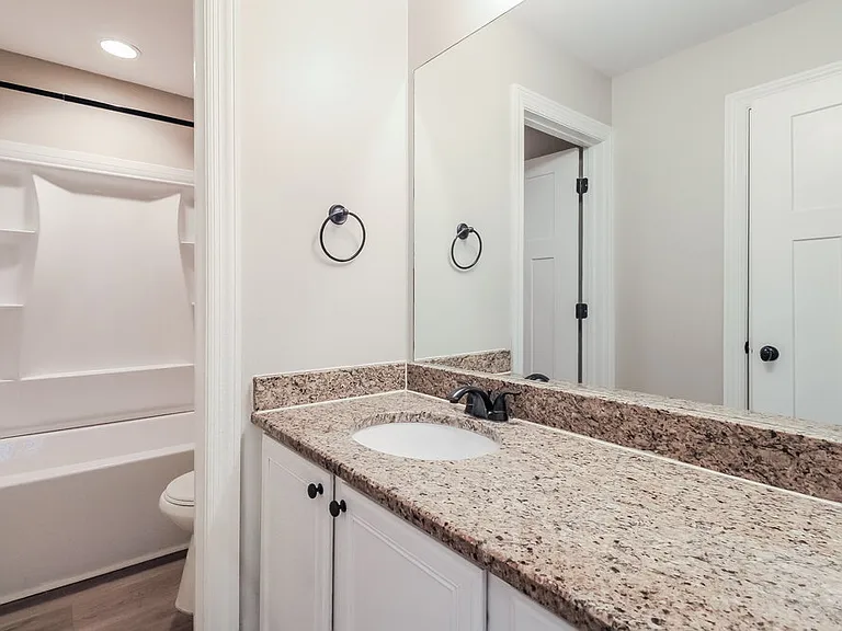 2640 Candlewick Ct — Photo 18