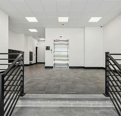 1st image of 448-452 S Orange Ave #409