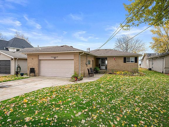 2nd image of 48228 Harbor Dr