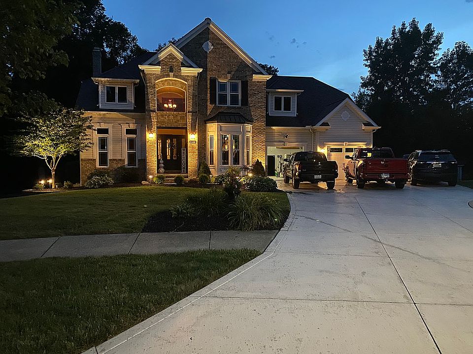 1st image of 1110 Meadow Woods Dr