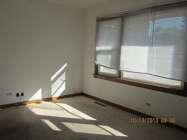 2nd image of 8720 New England Ave