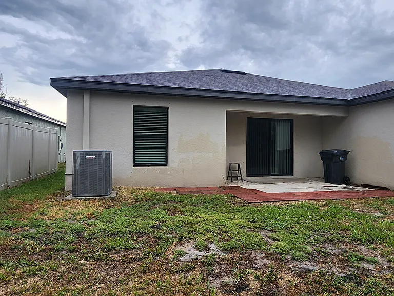 706 Chatham Walk Dr — Photo 2