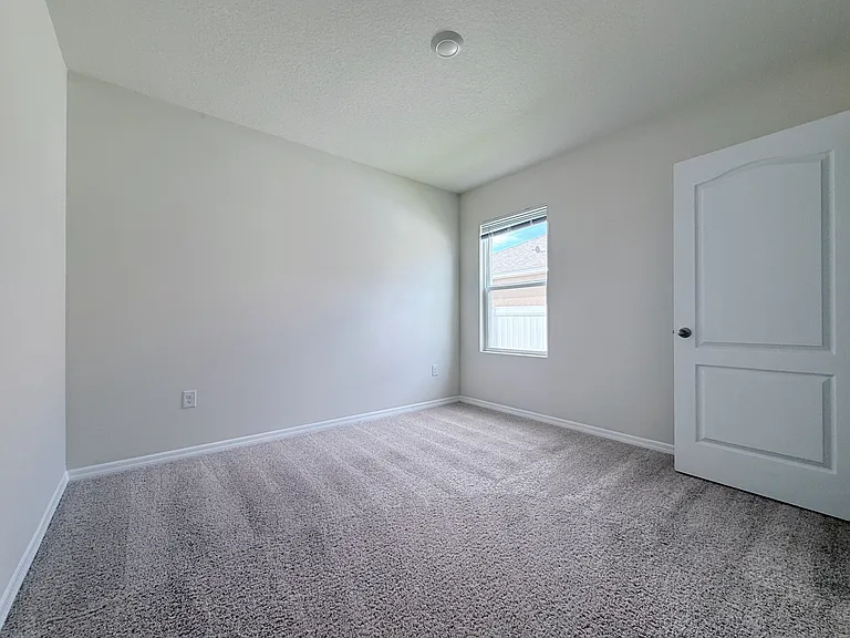 2703 Rowan St — Photo 15