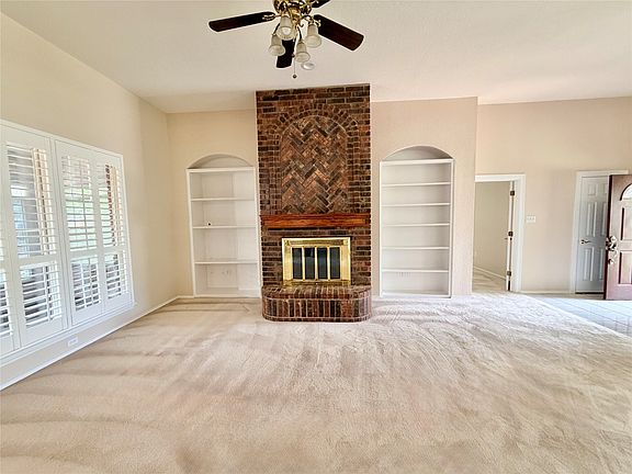 5th image of 4049 Inverrary Dr
