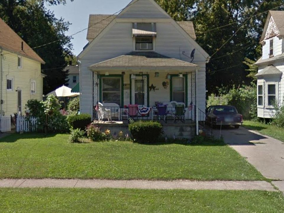 1st image of 2360 Reid Ave
