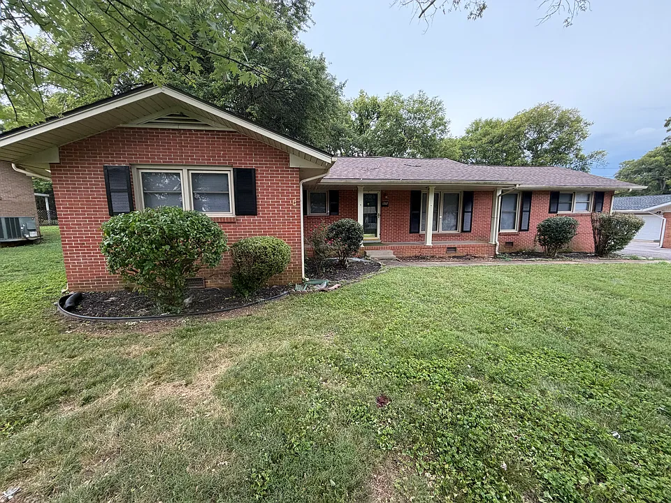 1207 Taylor Pl