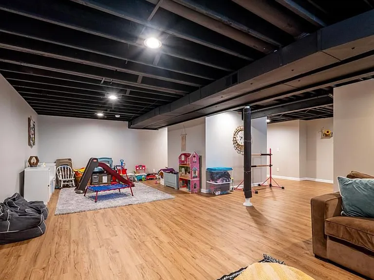 1760 Dogwood Trl — Photo 36