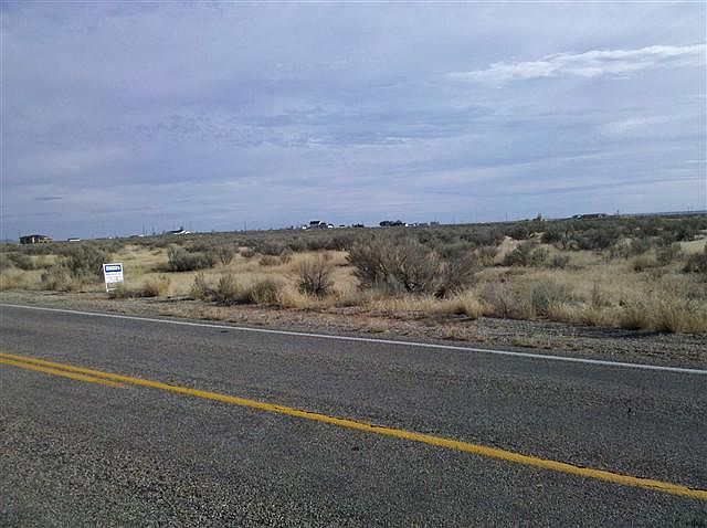 2nd image of 1 & 2 W Kuna Mora Rd
