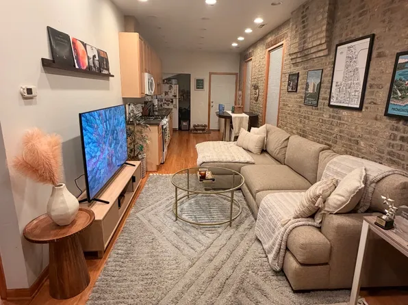 1458 W Augusta Blvd #1G, Chicago, IL 60642