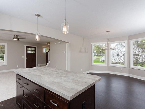 2nd image of 3108 Higgins Ave SW