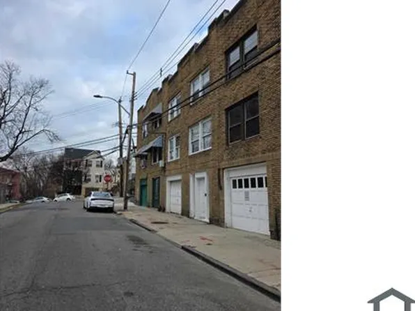 322 Woodworth Ave, Yonkers, NY 10701