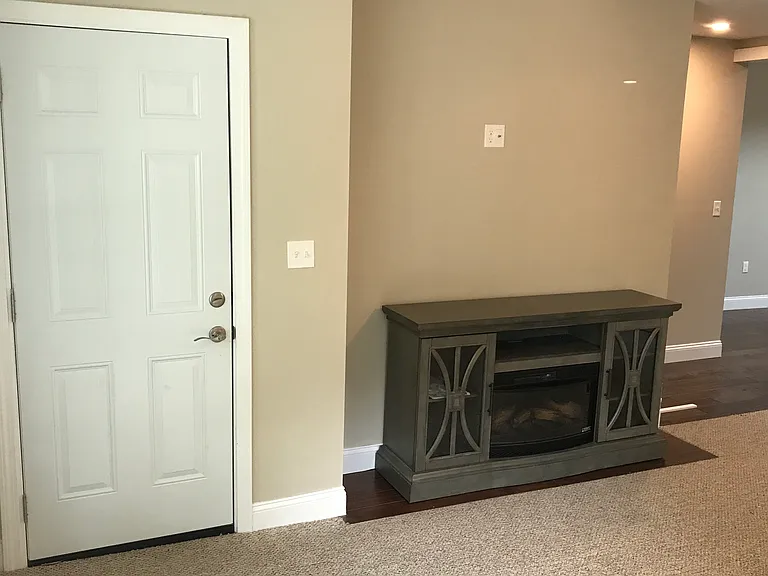 16 Elm St #2 — Photo 5