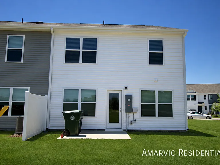 175 Seymour Village Dr — Photo 24