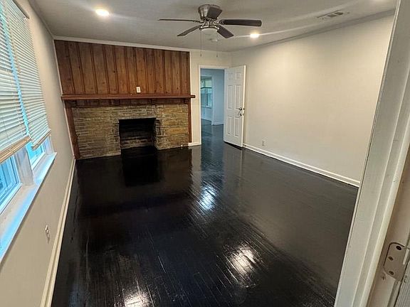 3rd image of 7380 Macon Rd