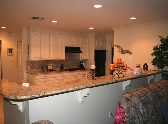 2nd image of 918 Japonica Ln