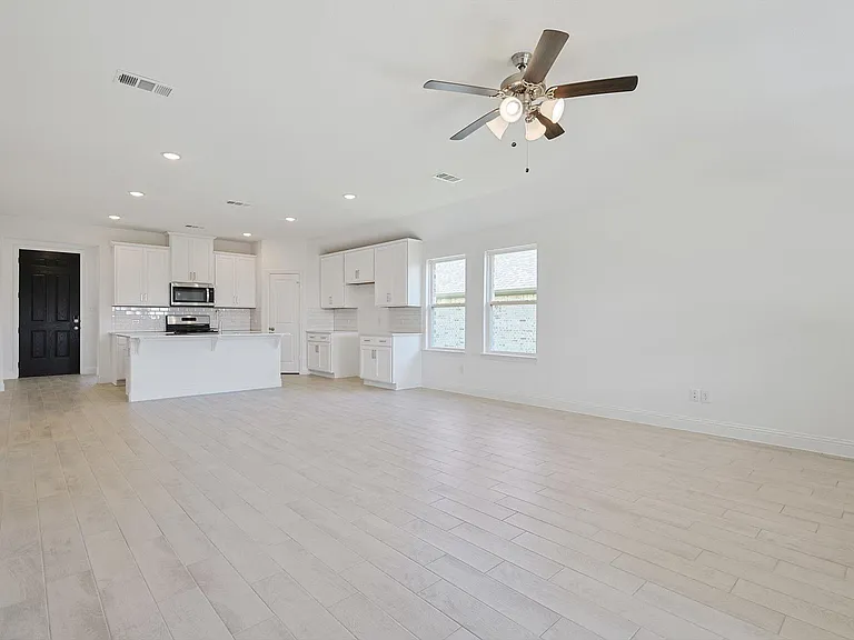 509 Amenduni Ln — Photo 18