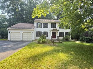 60 Sherwood Trl, Saratoga Springs, NY 12866