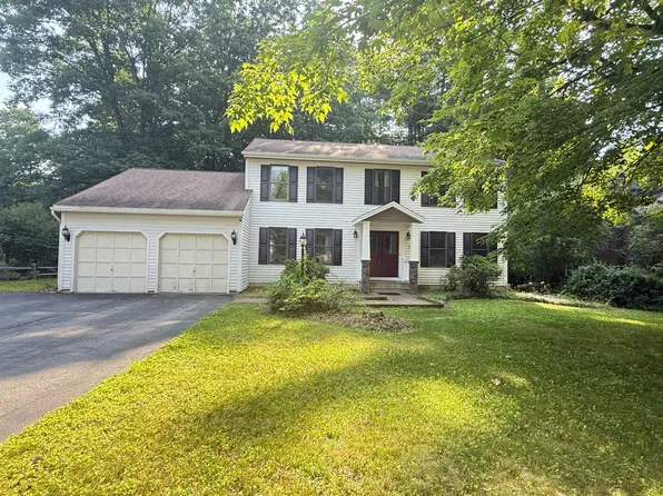 60 Sherwood Trl, Saratoga Springs, NY 12866