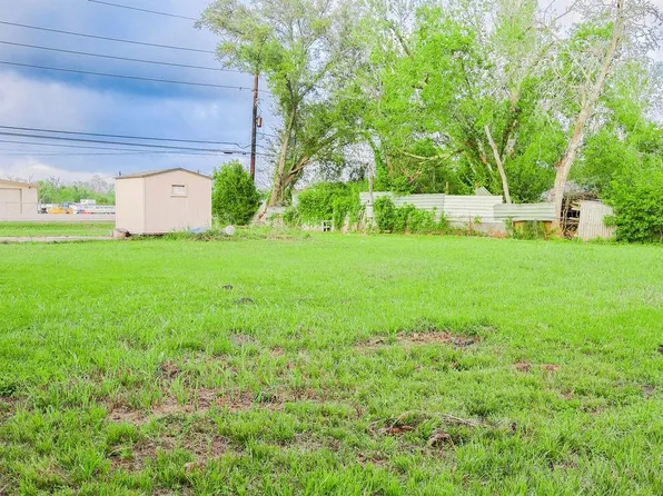 17229 High Way, Alvin, TX 77511