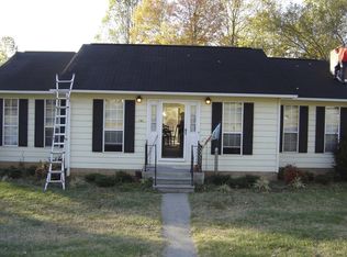 160 Carden Dr, Elizabethton, TN 37643