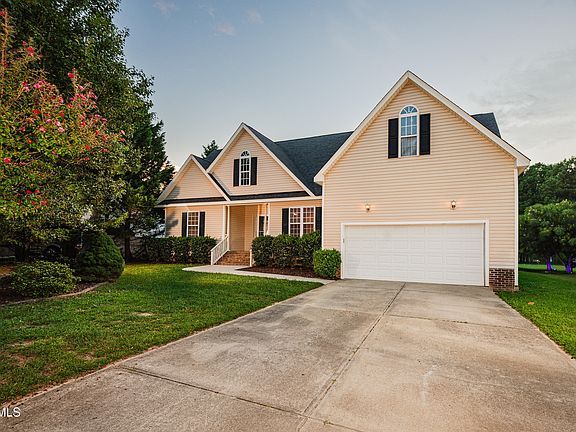 3rd image of 111 Allie Bell Ln