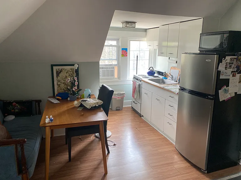256 S Evaline St #4 — Photo 5