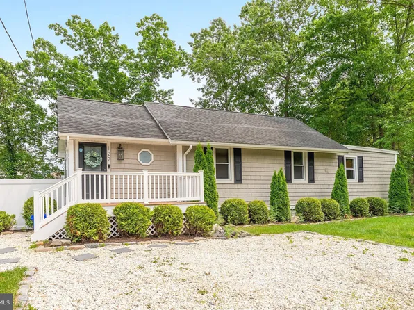 122 Carver Ave, Egg Harbor Township, NJ 08234