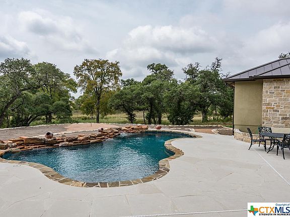 5th image of 194 NW Landing Ln