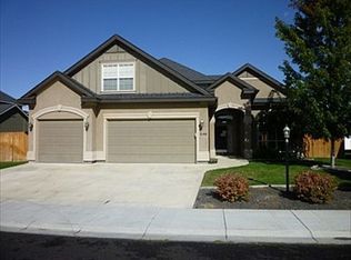 546 W Blake St, Meridian, ID 83646