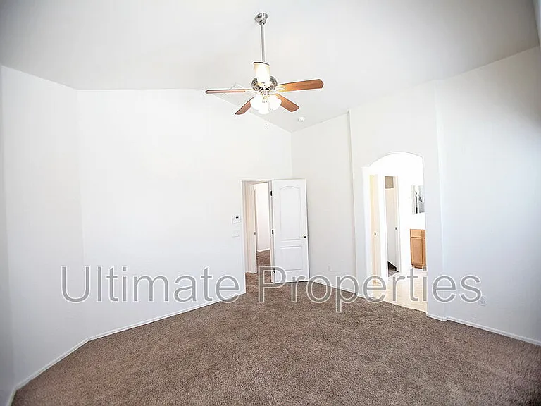 5921 S 249th Dr — Photo 8