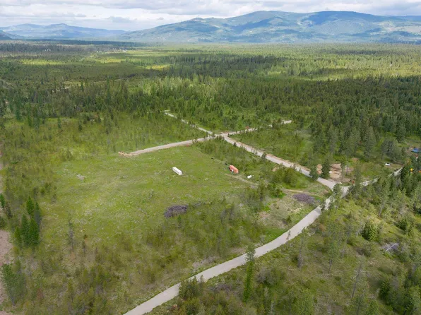 4 Catbird Dr, Spirit Lake, ID 83869